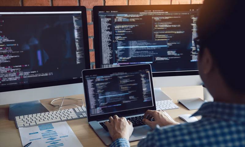 数据科学选型:R与Python如何赋能五通桥区网站建设?